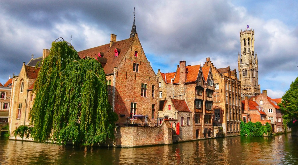 House of the day - Page 3 Bruges1